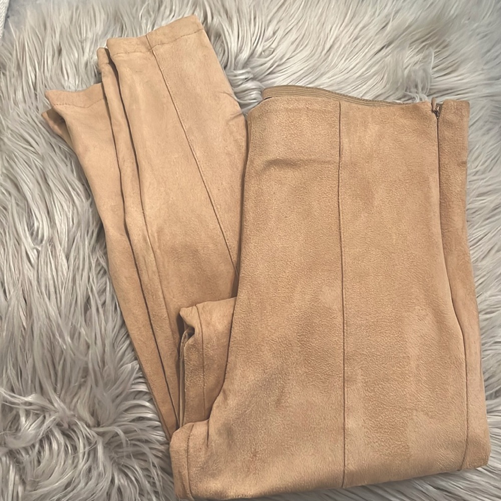 Beige Suede 👖